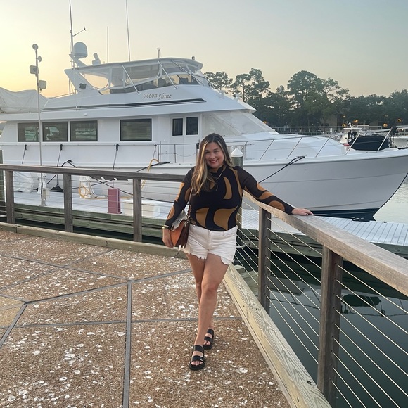 MEET THE SELLER!!! - Picture 4 of 15